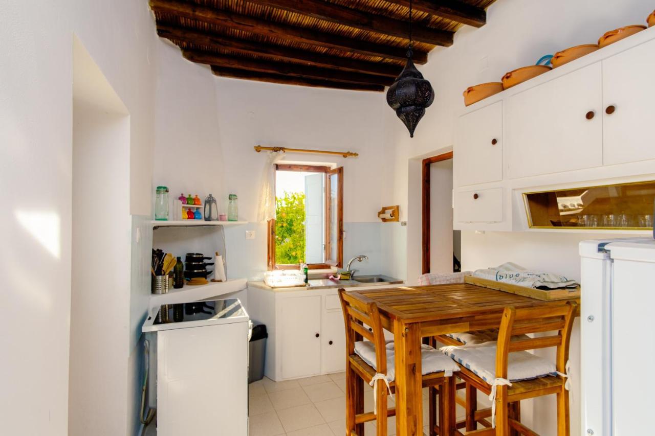Spiti Marcos Villa Kini ภายนอก รูปภาพ